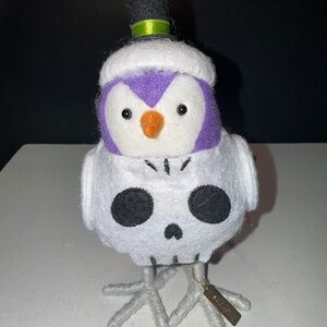 Hyde & Eek 2022 Featherly Friends Halloween Socket NWT